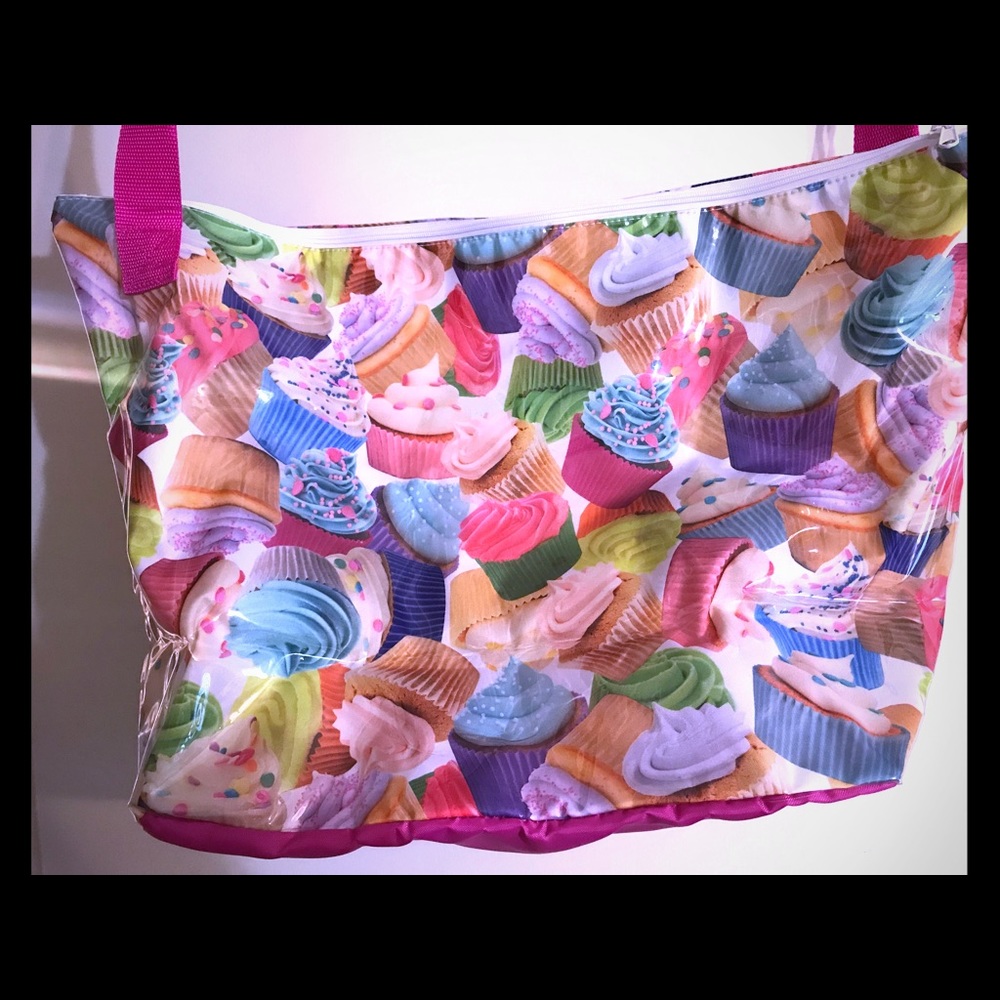 Super Cute Cupcake Beach bag! Brand New!Waterproof